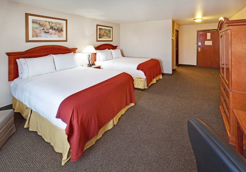 Holiday Inn Express & Suites ABERDEEN - Frederick, SD
