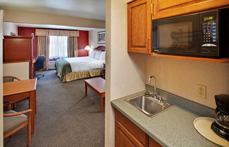 Holiday Inn Express & Suites ABERDEEN - Frederick, SD