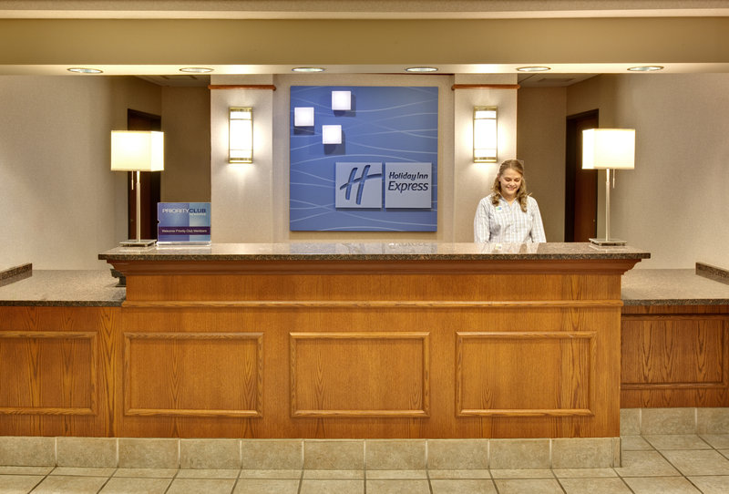 Holiday Inn Express & Suites ABERDEEN - Frederick, SD