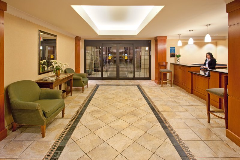 Staybridge Suites AURORA/NAPERVILLE - Aurora, IL