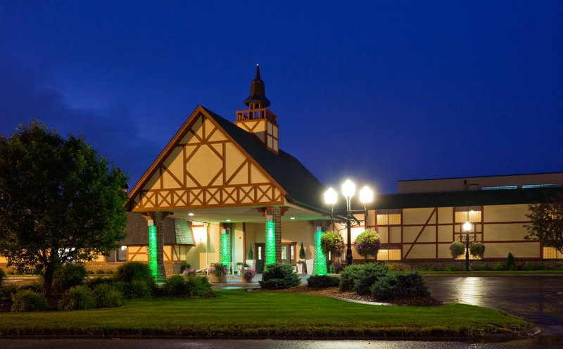 Holiday Inn - New Ulm, MN