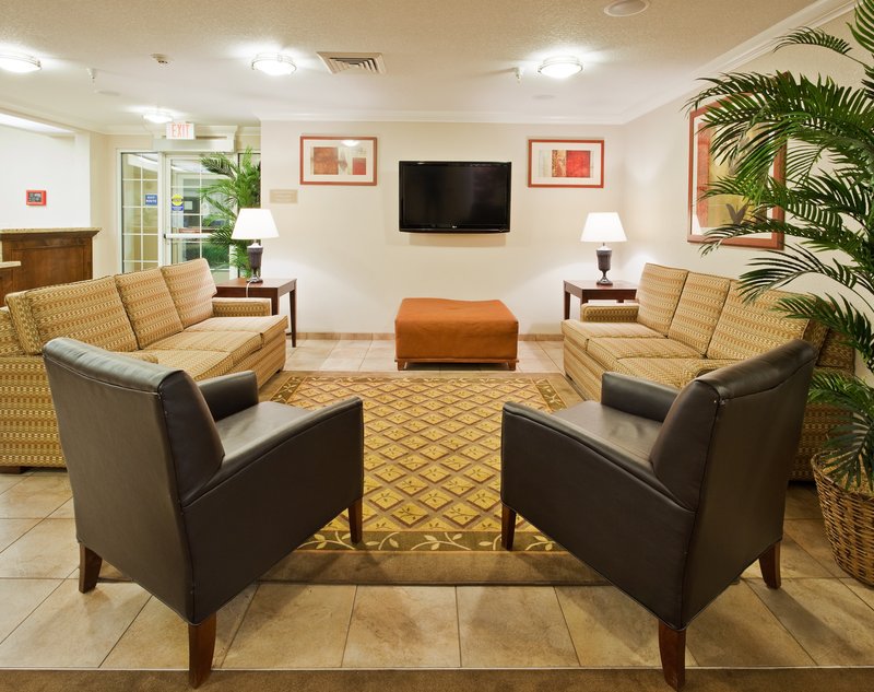 Candlewood Suites TURLOCK - Turlock, CA