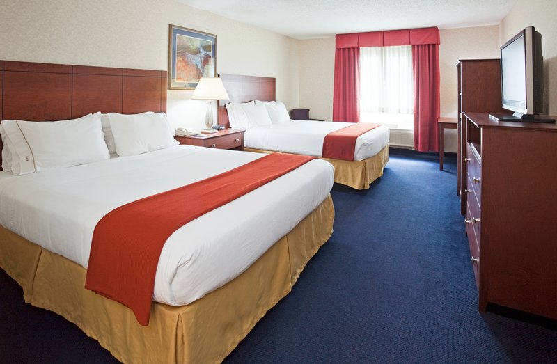 HOLIDAY INN EXPRESS-DEFOREST - De Forest, WI