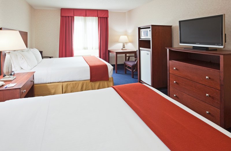 HOLIDAY INN EXPRESS-DEFOREST - De Forest, WI