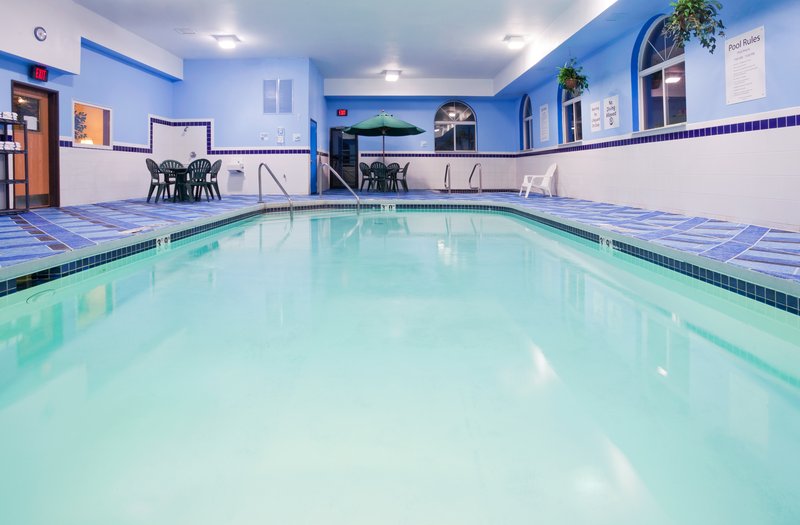 HOLIDAY INN EXPRESS-DEFOREST - De Forest, WI