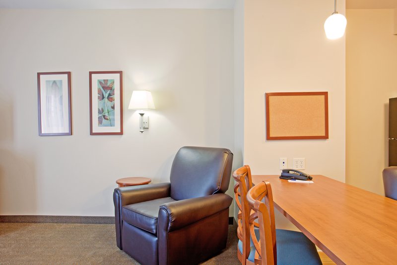 Candlewood Suites SANTA MARIA - Santa Maria, CA