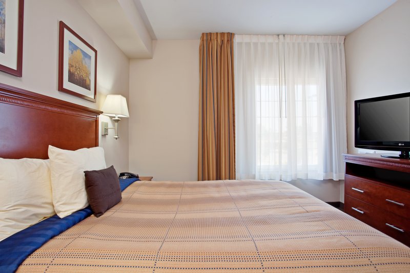 Candlewood Suites SANTA MARIA - Santa Maria, CA