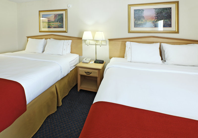 Holiday Inn Express & Suites FAYETTEVILLE-UNIV OF AR AREA - Springdale, AR