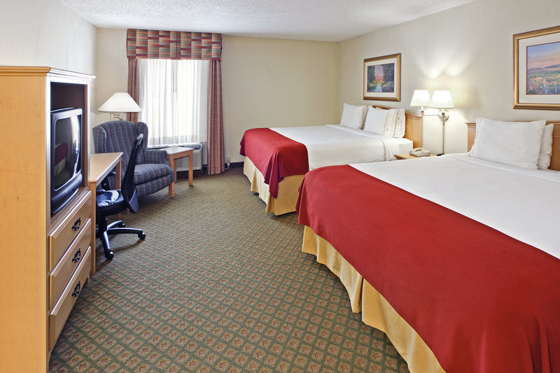 Holiday Inn Express & Suites FAYETTEVILLE-UNIV OF AR AREA - Springdale, AR