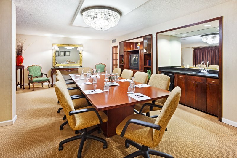Crowne Plaza HICKORY - Hickory, NC