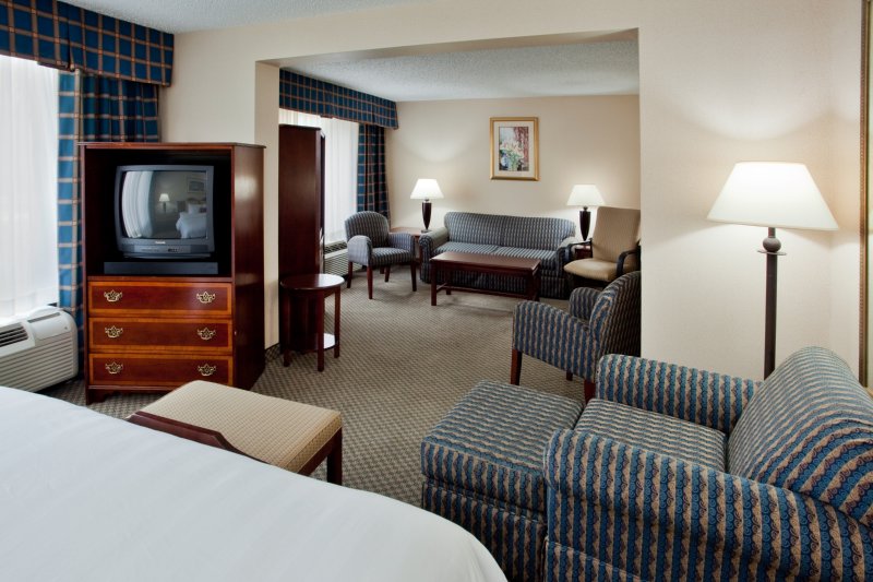 Crowne Plaza Hotel Richmond West - Richmond, VA