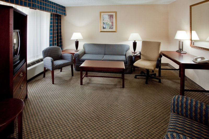 Crowne Plaza Hotel Richmond West - Richmond, VA