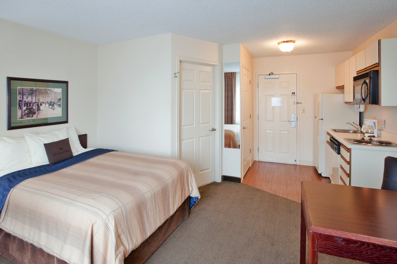 Candlewood Suites-West - Glen Allen, VA