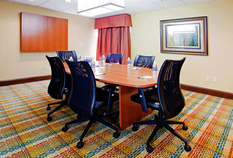 Holiday Inn Express RALEIGH-DURHAM AIRPORT - New Hill, NC