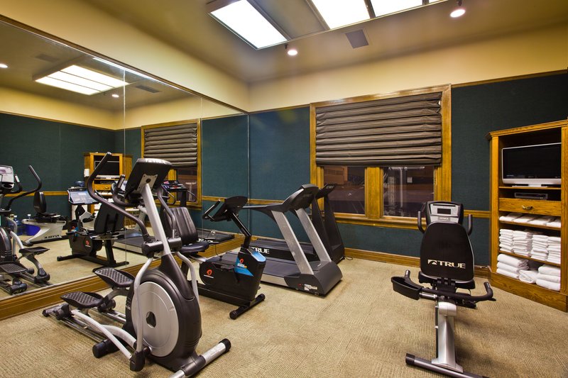 Crowne Plaza Hotel Pensacola Grand - Pensacola, FL