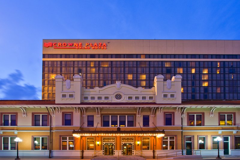 Crowne Plaza Hotel Pensacola Grand - Pensacola, FL