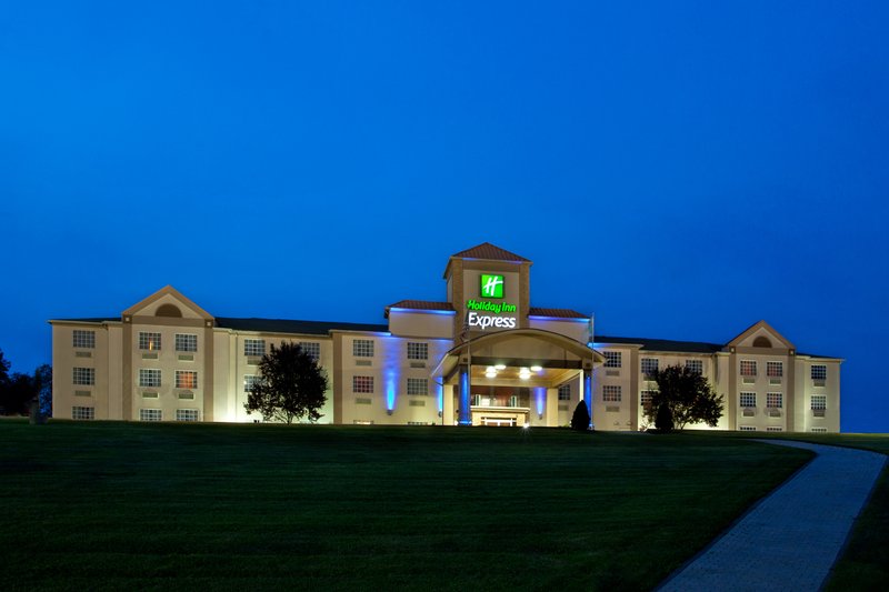 HOLIDAY INN EXPRESS - Delmont, PA