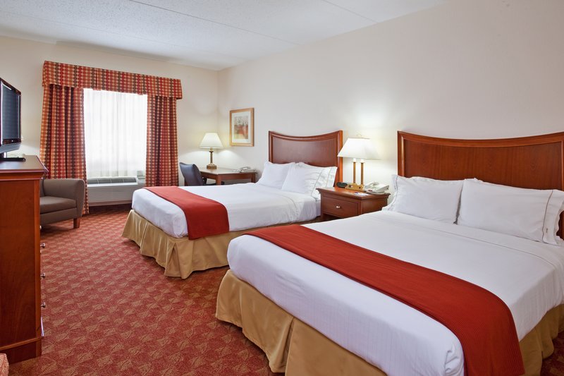 HOLIDAY INN EXPRESS - Delmont, PA