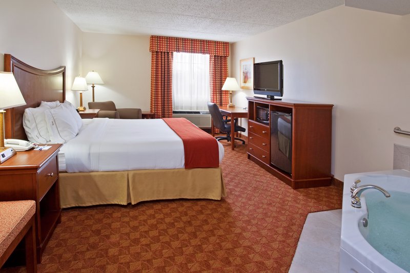 Holiday Inn Express MURRYSVILLE-DELMONT - Mount Pleasant, PA