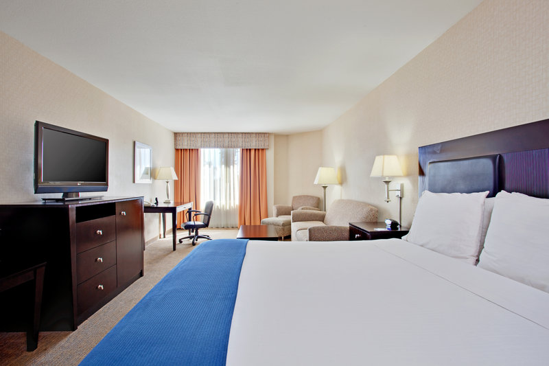 Holiday Inn Express Redwood City-Central - Redwood City, CA