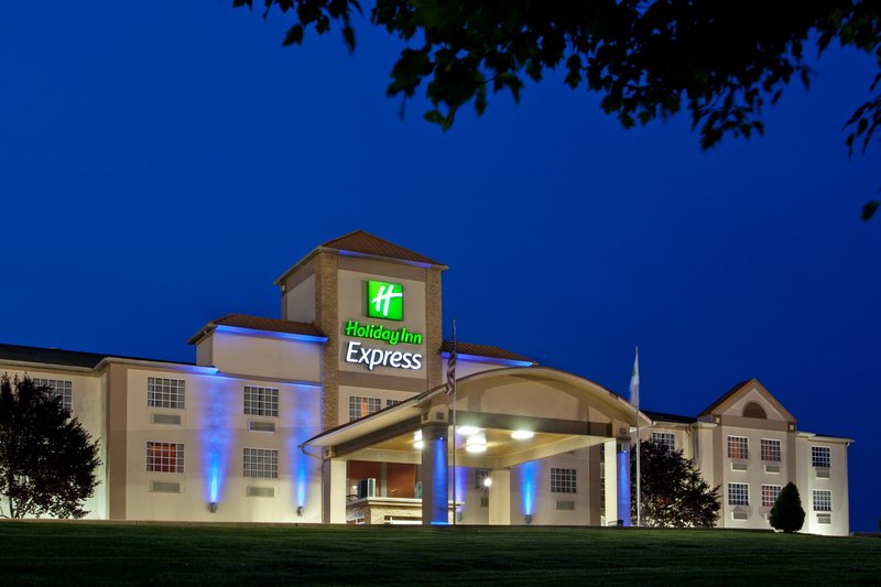 HOLIDAY INN EXPRESS - Delmont, PA