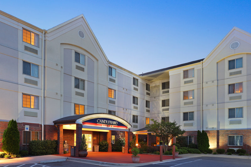 CANDLEWOOD SUITES - Little Rock, AR