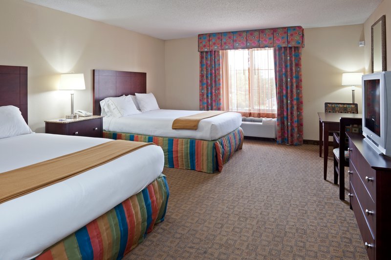 Holiday Inn Express Hotel & Suites Petersburg-Fort Lee - Petersburg, VA