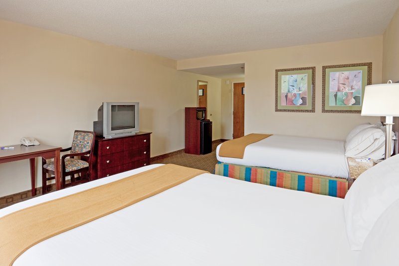 Holiday Inn Express Hotel & Suites Petersburg-Fort Lee - Petersburg, VA