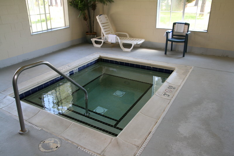 Holiday Inn Express Hotel & Suites Petersburg-Fort Lee - Petersburg, VA