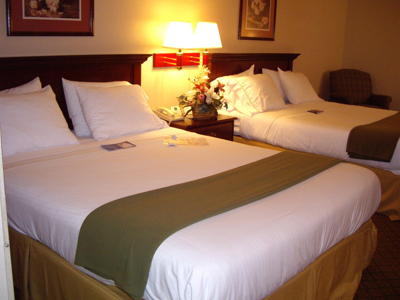 Clarion Inn - Dunn, NC