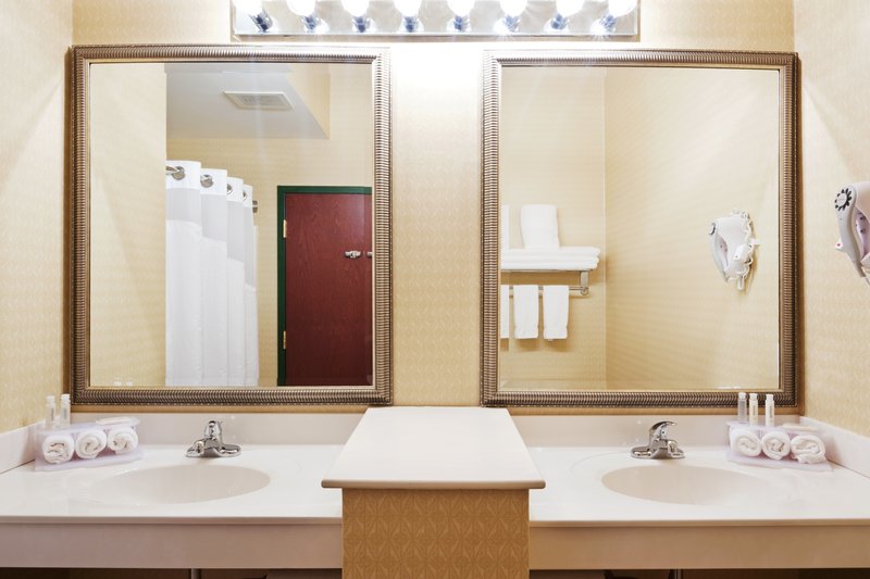 HOLIDAY INN EXPRESS - Durham, NH