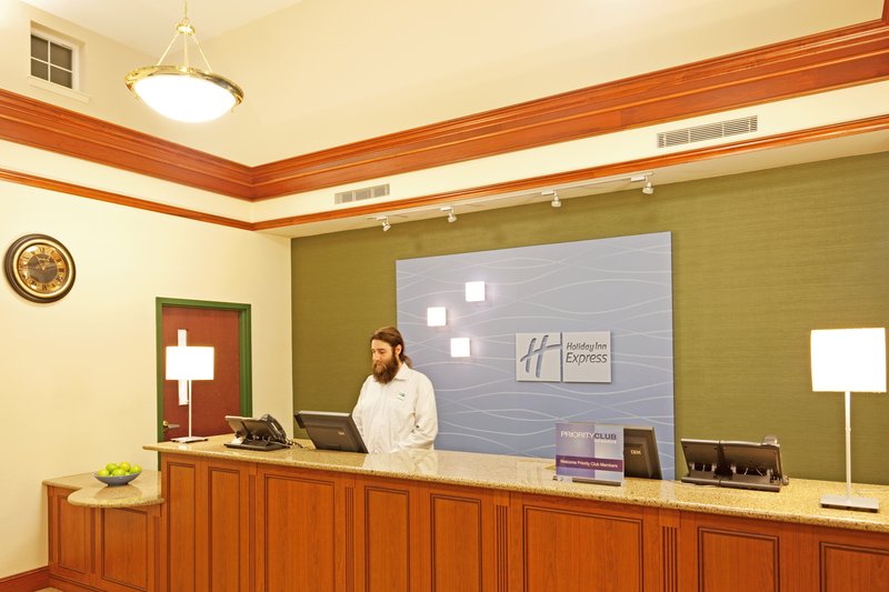 HOLIDAY INN EXPRESS - Durham, NH
