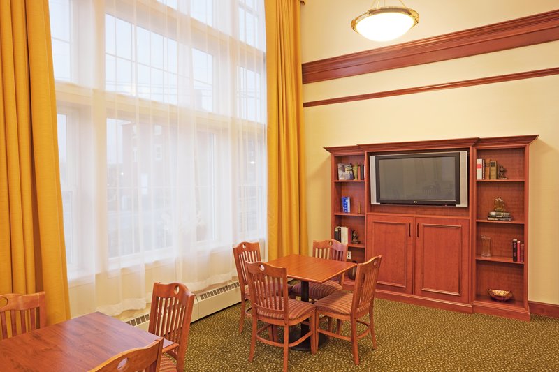 HOLIDAY INN EXPRESS - Durham, NH