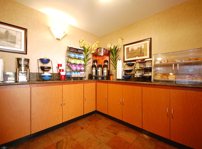 Best Western Plus-Suites Hotel - Inglewood, CA