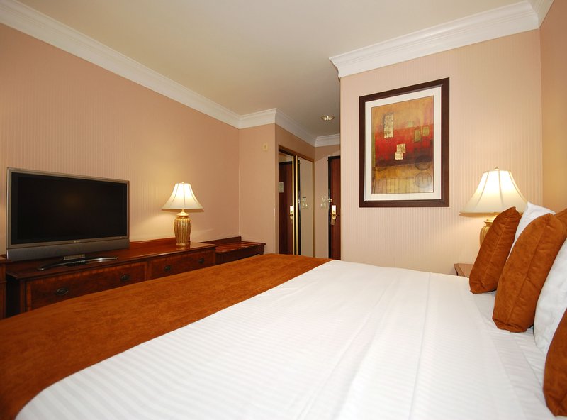 Best Western Plus-Suites Hotel - Inglewood, CA