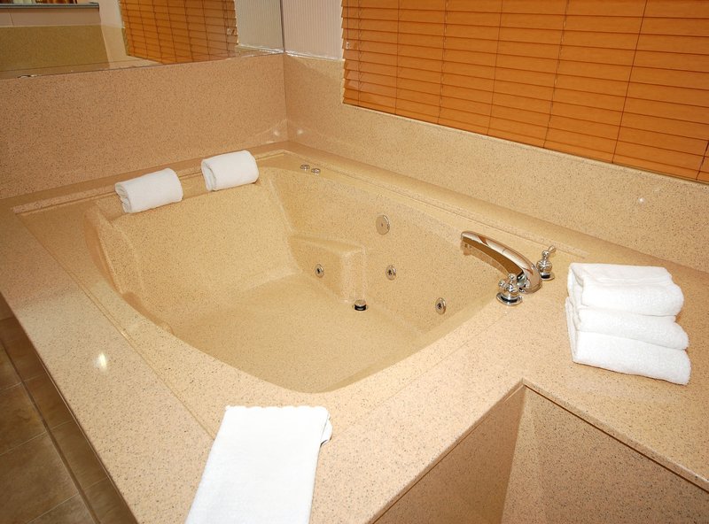 Best Western Plus-Suites Hotel - Inglewood, CA