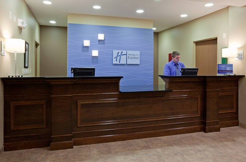 Holiday Inn Express DEVILS LAKE - Devils Lake, ND