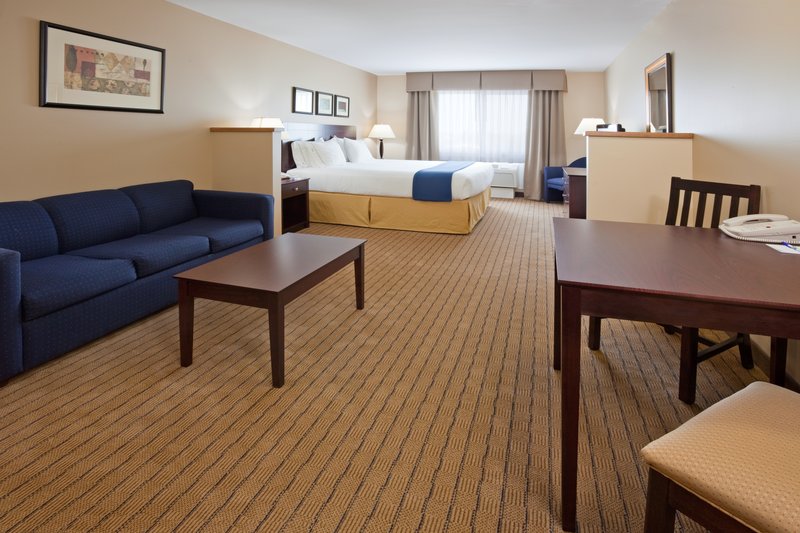 Holiday Inn Express DEVILS LAKE - Devils Lake, ND