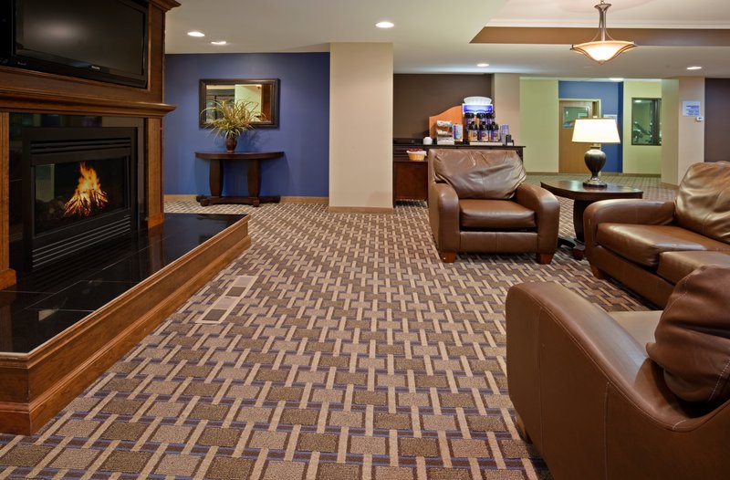 Holiday Inn Express DEVILS LAKE - Devils Lake, ND