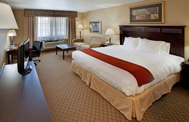 Holiday Inn Express Le Claire Riverfront-Davenport - Davenport, IA