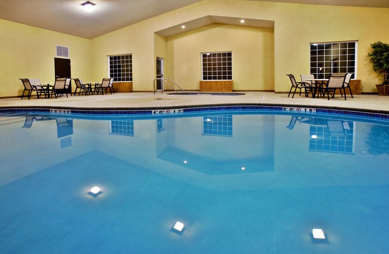 Holiday Inn Express Le Claire Riverfront-Davenport - Davenport, IA