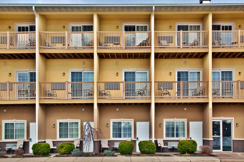 Holiday Inn Express Le Claire Riverfront-Davenport - Davenport, IA