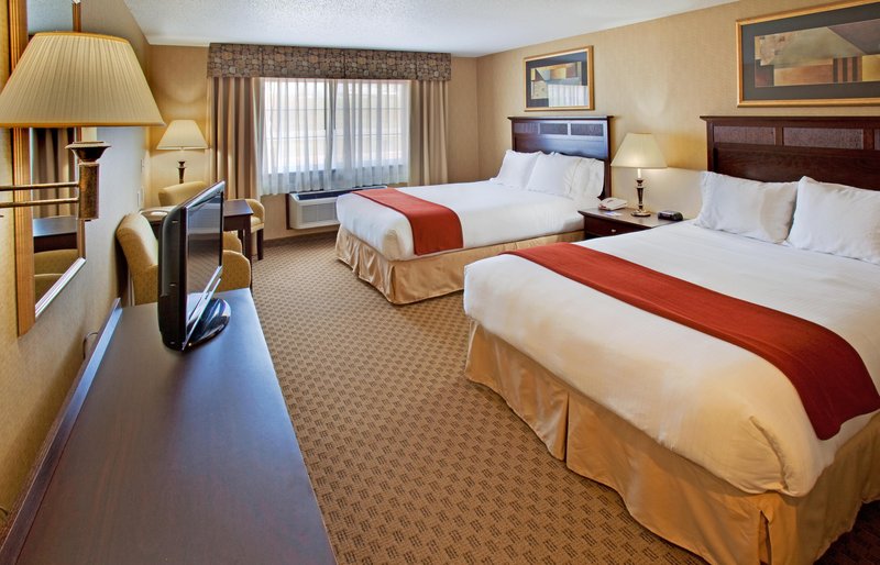 Holiday Inn Express Le Claire Riverfront-Davenport - Davenport, IA