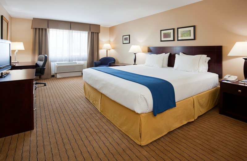 Holiday Inn Express DEVILS LAKE - Devils Lake, ND