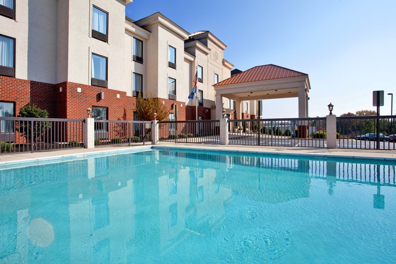 Holiday Inn Express & Suites PETERSBURG/DINWIDDIE - Petersburg, VA