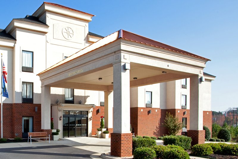 Holiday Inn Express & Suites PETERSBURG/DINWIDDIE - Petersburg, VA