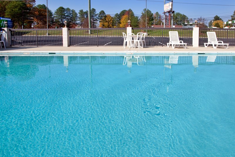 Holiday Inn Express & Suites PETERSBURG/DINWIDDIE - Petersburg, VA