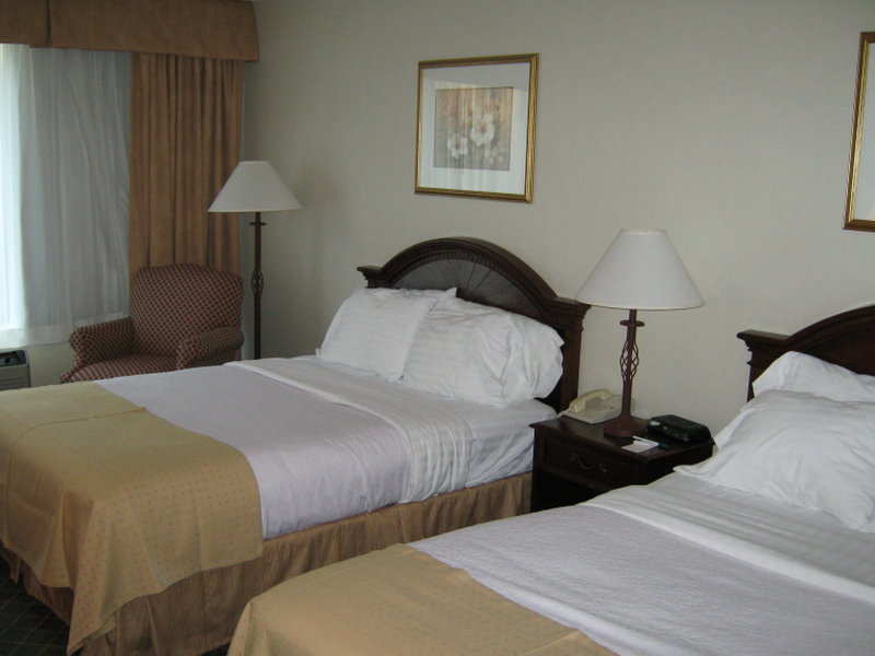 Holiday Inn Danbury-Bethel @ I-84 - Danbury, CT