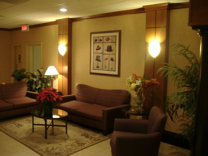 Holiday Inn Danbury-Bethel @ I-84 - Danbury, CT