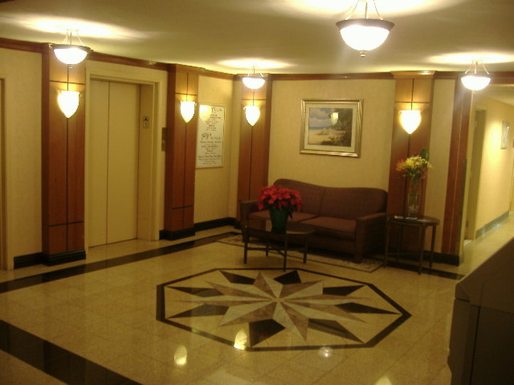 Holiday Inn Danbury-Bethel @ I-84 - Danbury, CT
